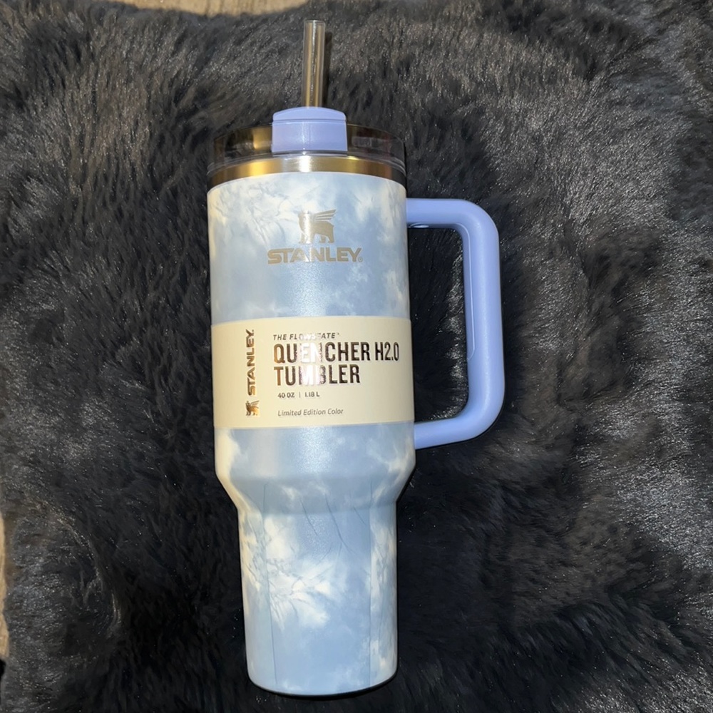 Stanley 40oz with handle